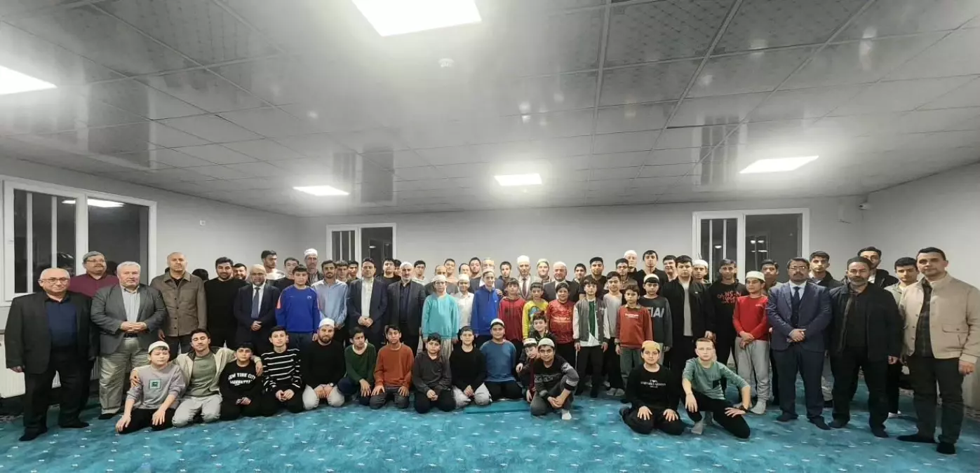 Aydın’da Ramazan’da İyilik Sofrasıyla Birlikte Paylaşmanın Mutlu Anları