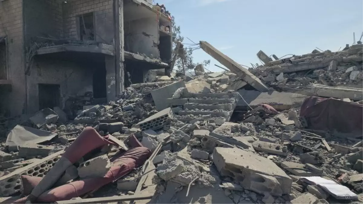 Lübnan'da İsrail Saldırıları Sonrası Ölüm Sayısı 394'e Yükseldi