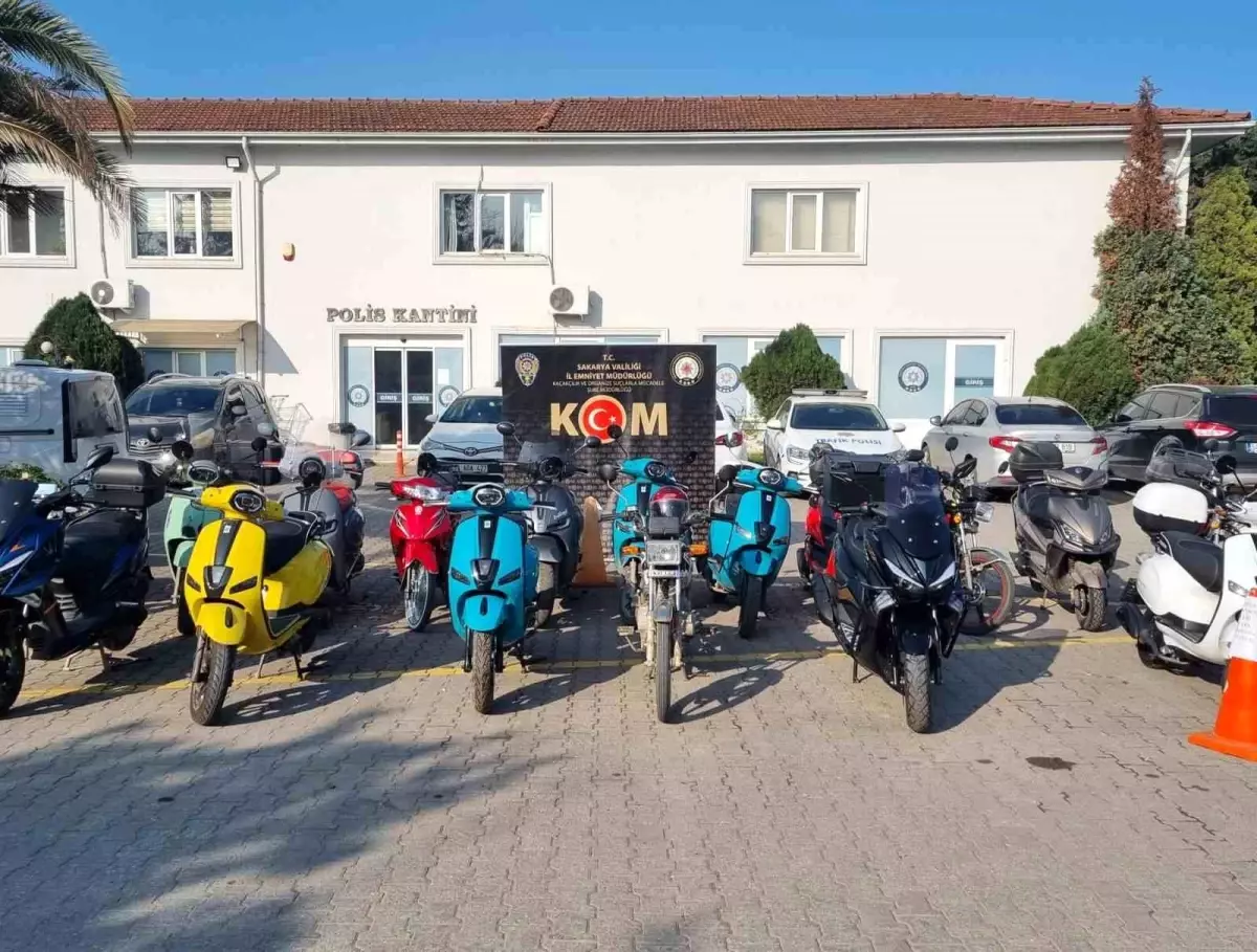 Sakarya’da Motosiklet Vergi ve Ehliyet Dolandırıcılarına Büyük Operasyon