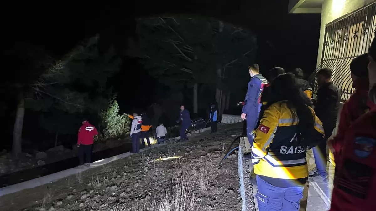 Kozan’da Kaybolan Kadın Sağ Bulundu, Jandarma Telefon İzini Takip Etti