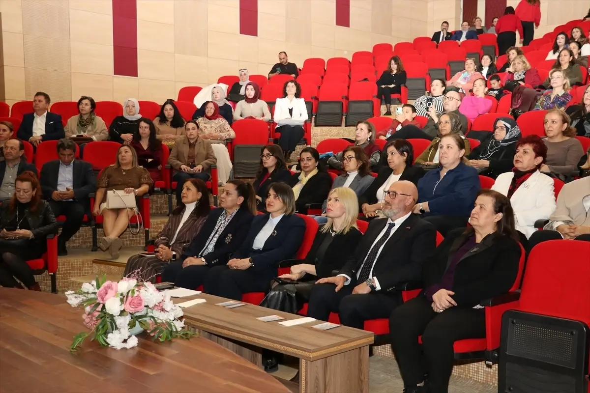 Antalya’da 8 Mart Kutlaması: Kadın Hakları ve Türkiye‑Azerbaycan Dostluğu Öne Çıktı