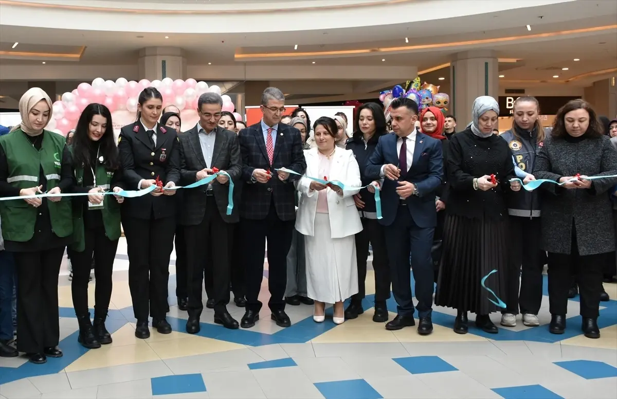 Erzurum'da 8 Mart Kadınlar Günü Coşkusu: Etkinlikler ve Anlamlı Mesajlar