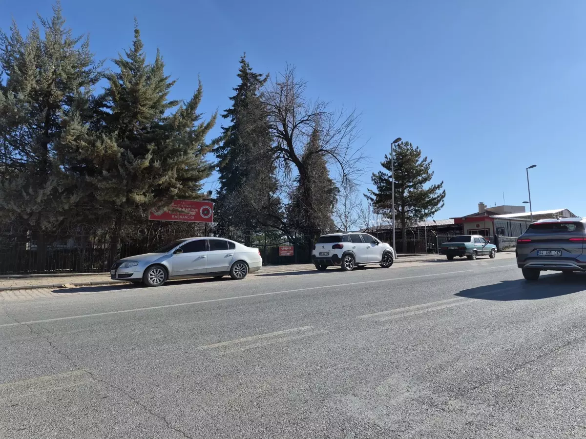 Malatya’da Baba-Oğul Kavgası Kanlı Bitti: Oğul Babasını Bıçakladı