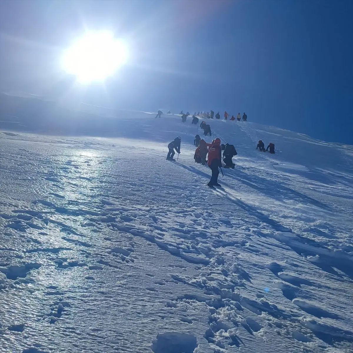 Uludağ’ın Küçük Zirve Bölgesinde Mahsur Kalan Kadınlar Güvenli Şekilde Kurtarıldı