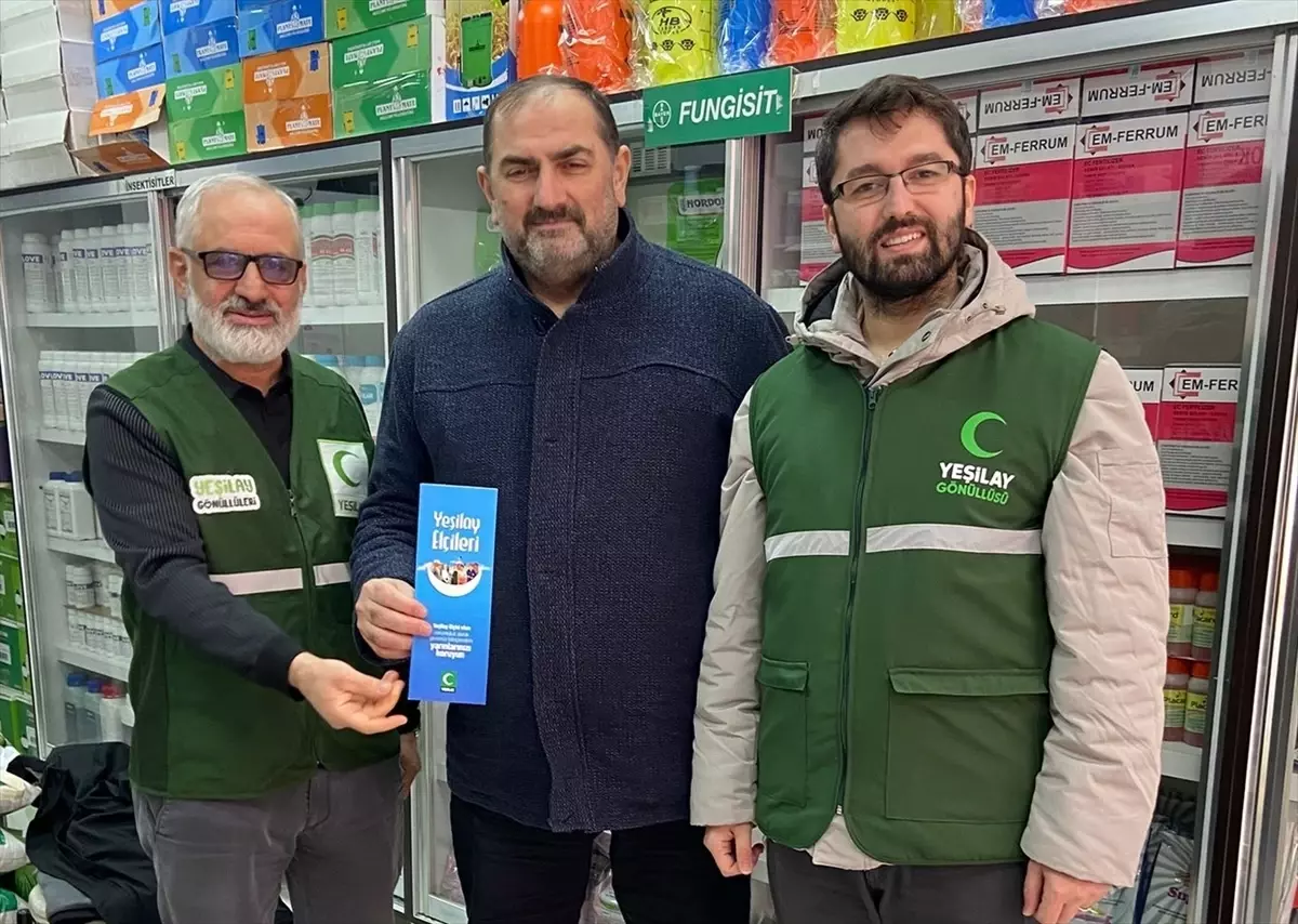 Yeşilay, Samsun’daki Esnaflara Bağımlılık Bilinci Kazandırıyor