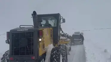 Kurtarma sonrası temizlenmiş yol ve araçlar