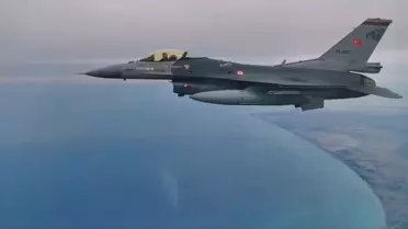 Hava Kuvvetleri Eğitim Uçuşu