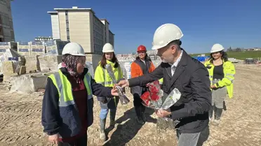 Şantiyede çalışan kadın işçiler