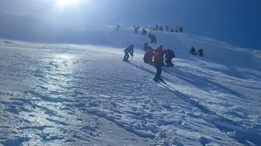 AFAD ve JAK ekiplerinin kurtarma çalışması