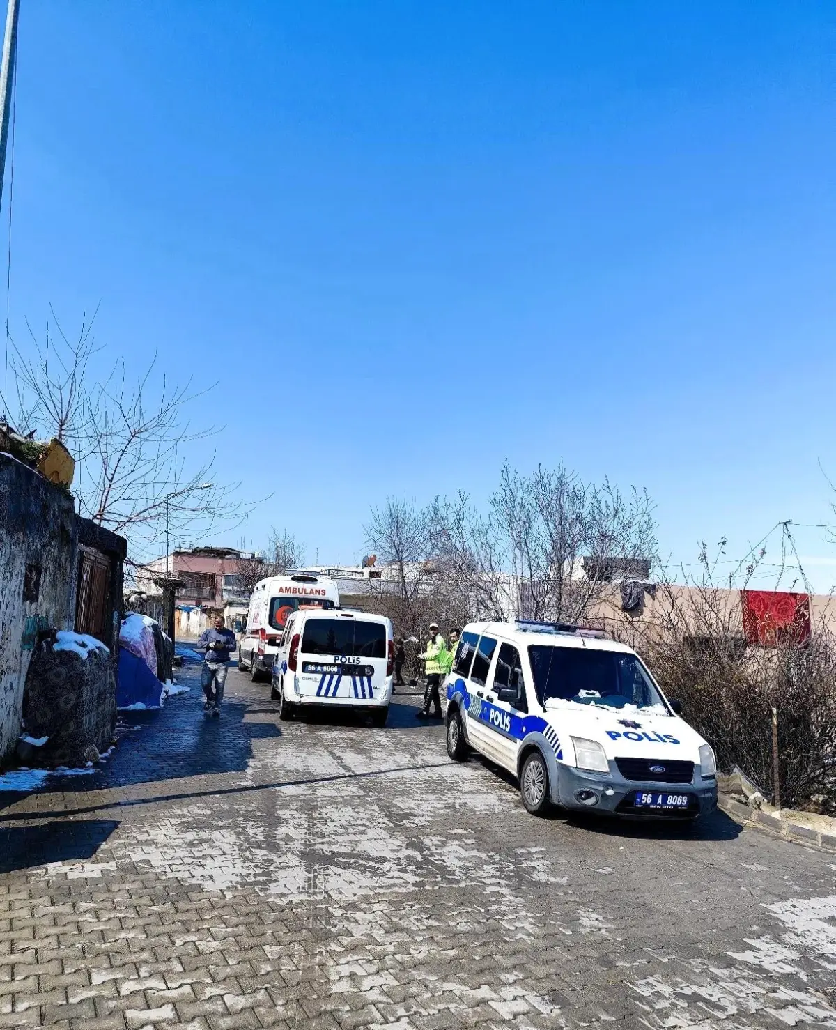 Kurtalan’da Yaşlı Adam Camiden Çıktıktan Sonra Trafik Kazası Geçirdi