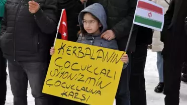 Kars’ta Caferi vatandaşların protesto pankartları