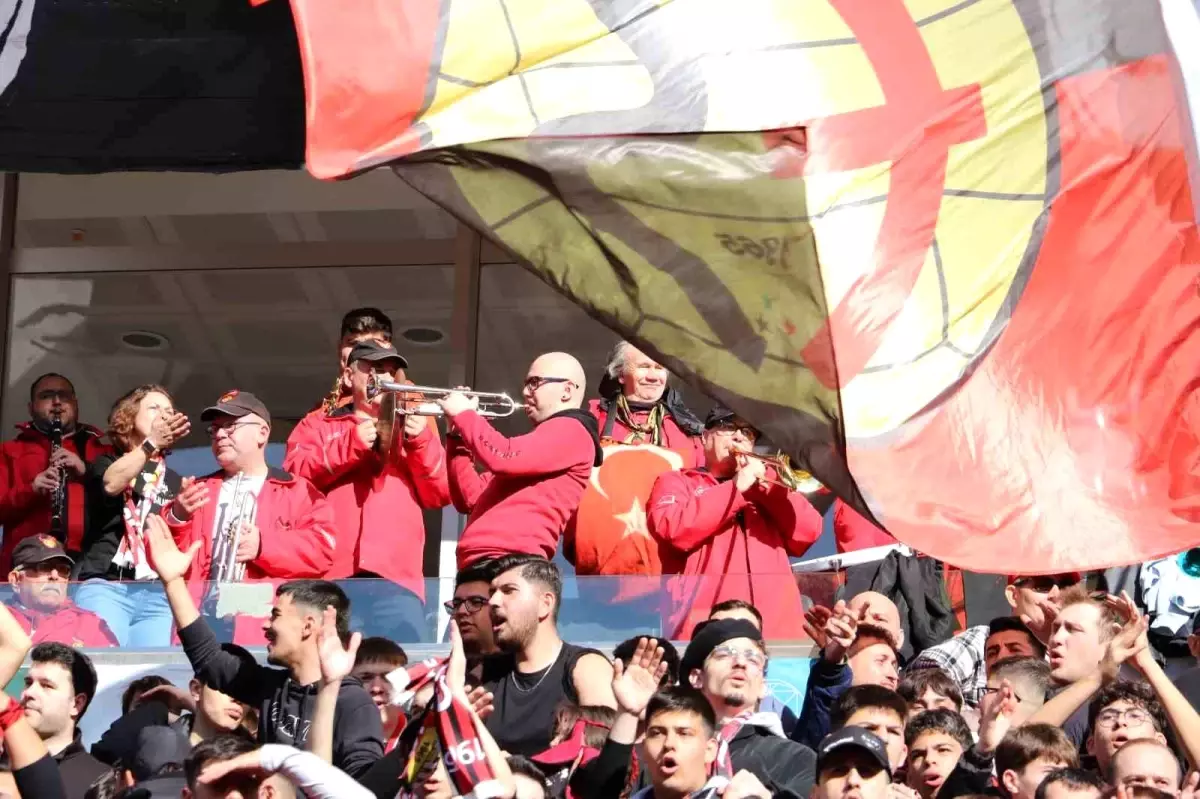 Eskişehirspor, Bornova'yı 7-0 Mağlup Ederek Tarihi Zafer Kazandı