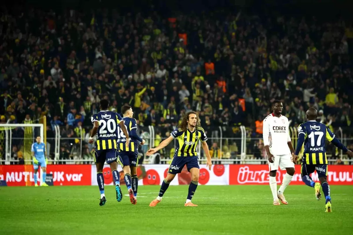 Fenerbahçe, Samsunspor'u Zorlu Maçta Geçti ve 3 Puan Kazandı