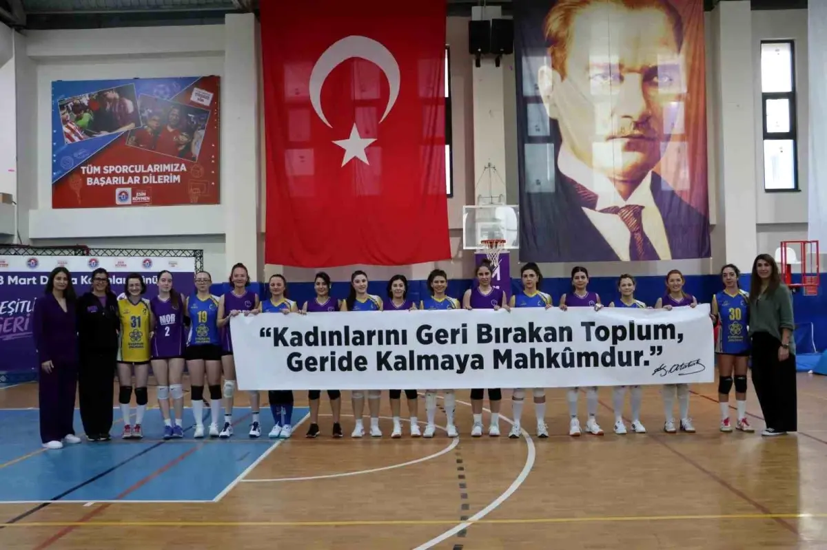 Maltepe'de Kadın Dayanışmasıyla Renklenen Voleybol Turnuvası