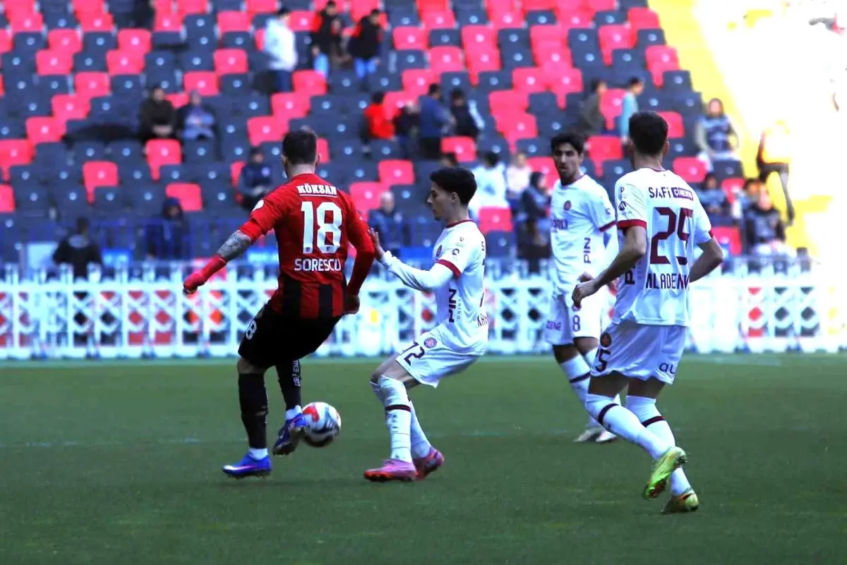 Gaziantep FK ve Fatih Karagümrük 1-1 Beraberlikle Sahaları Paylaştı