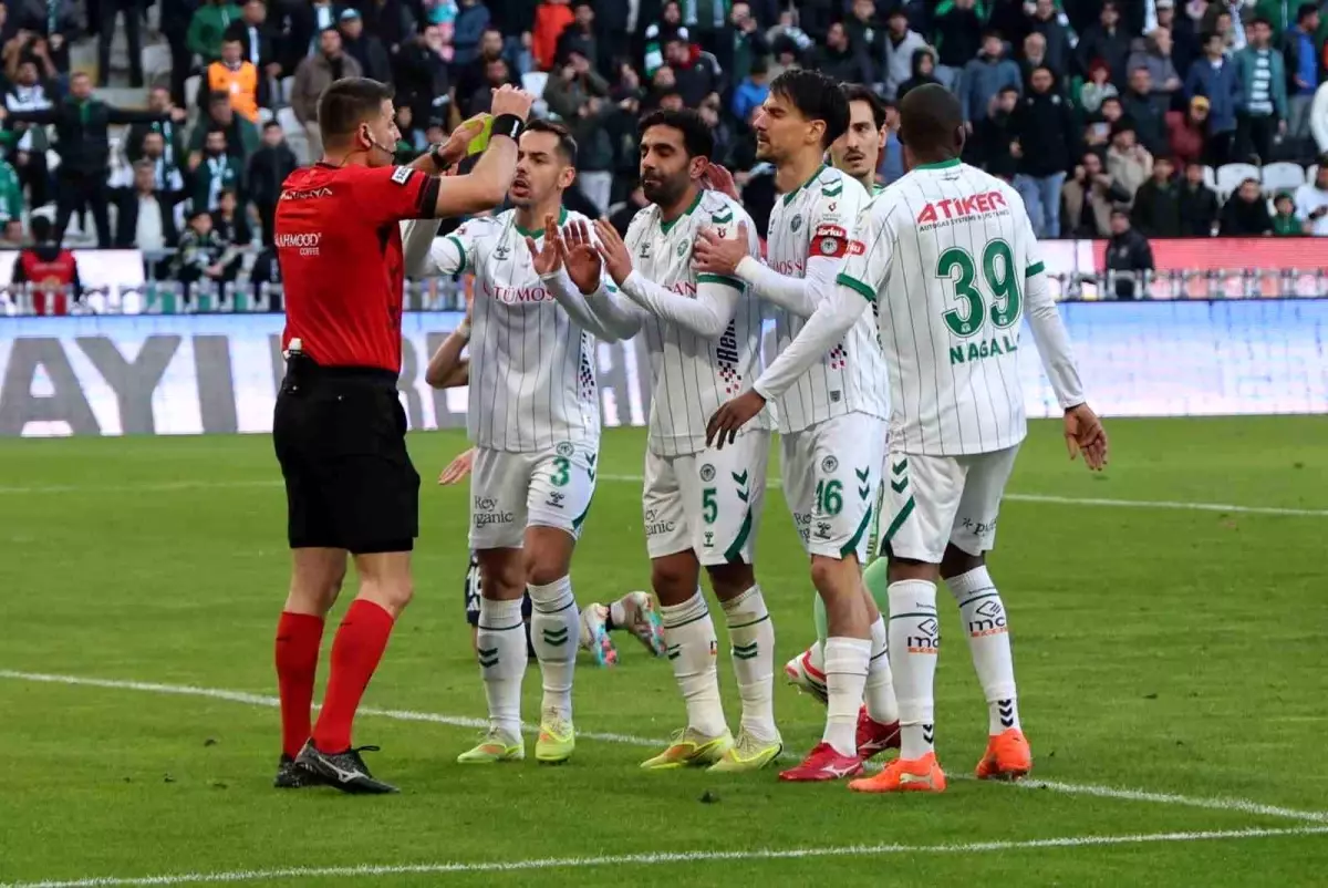 Konyaspor ile Kasımpaşa 1-1 Berabere Bitti, Penaltı Kararı Tartışma Yarattı