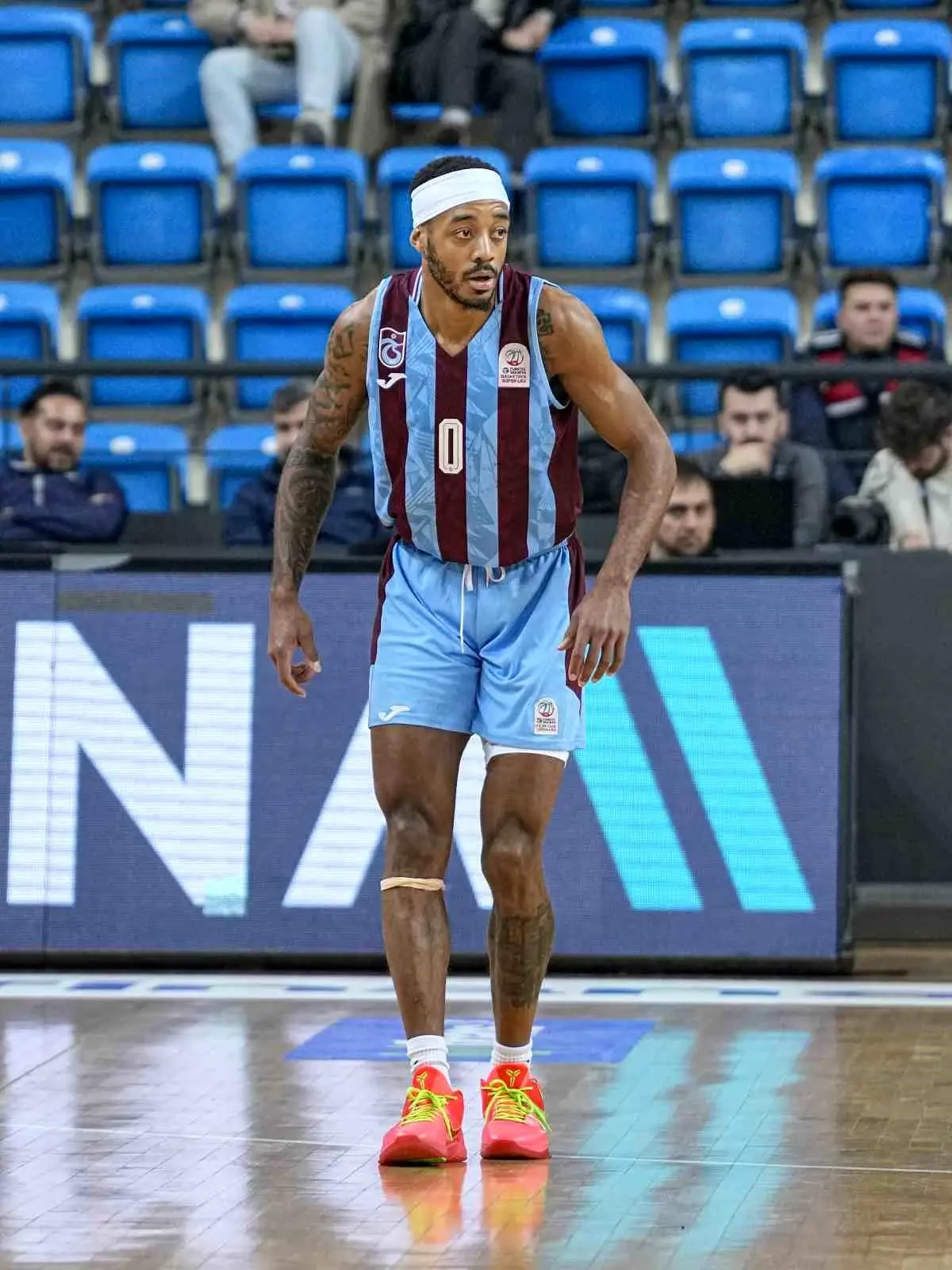 Trabzonspor, Karşıyaka’yı 89-79’luk Skorla Mağlup Etti