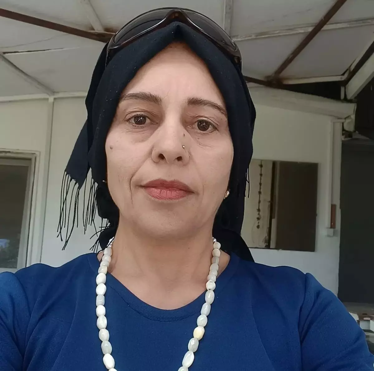 Almanya'dan gelen zanlı, İzmir'de ablasını öldürüp eniştesini yaraladı; teslim oldu