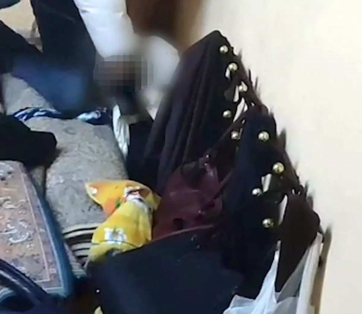 Kayseri'de Kaçak Mahkum Halıların Arasında Yakalandı