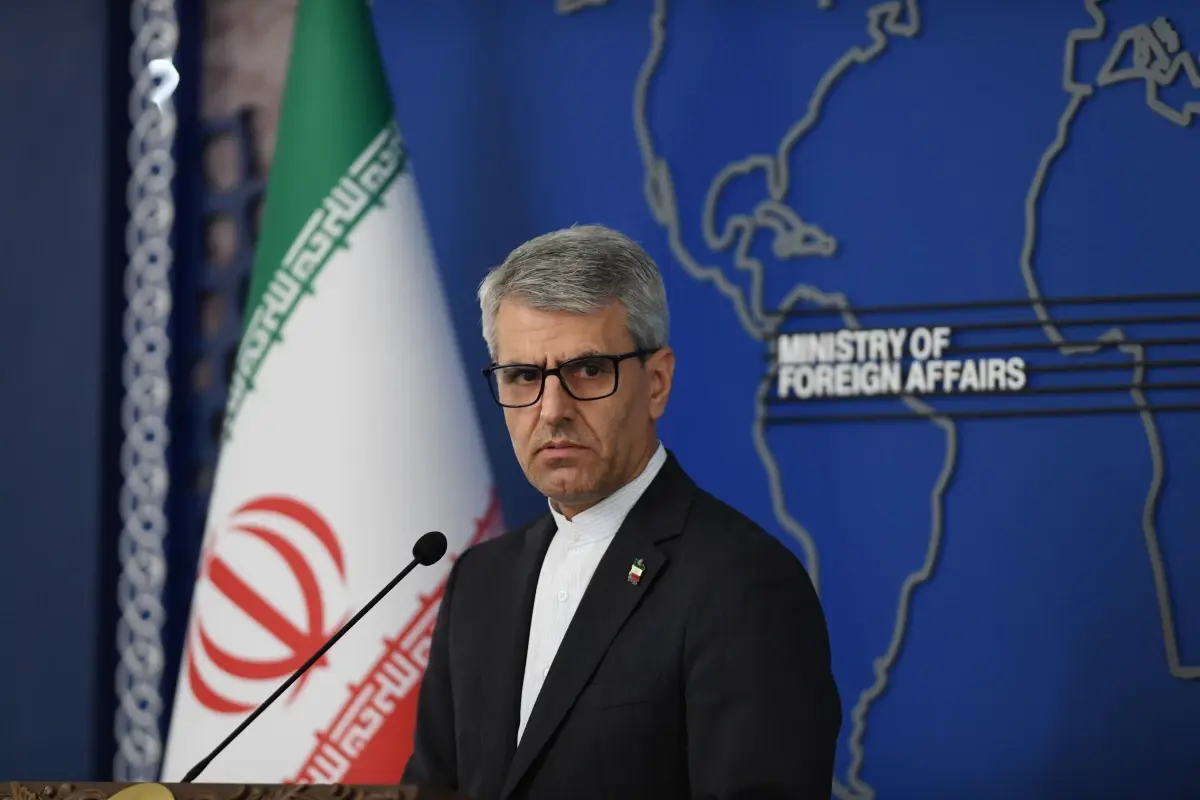 İran Dışişleri, ABD ve İsrail'in Petrol Politikalarını Eleştirdi