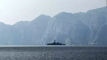 Macron, Akdeniz ve Kızıldeniz'e Yeni Donanma Görevini Açıklıyor