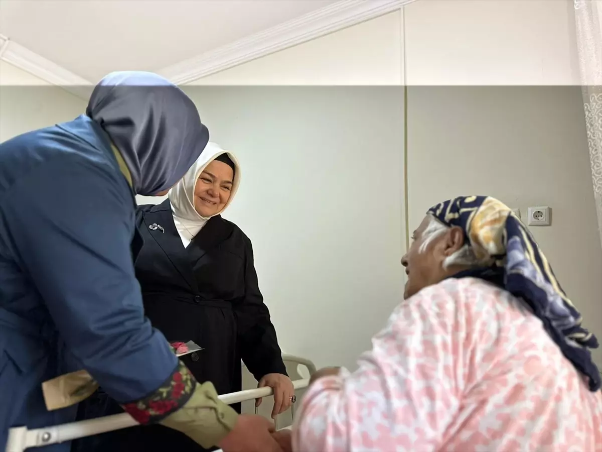 Ayşen Gürcan, Dünya Kadınlar Günü'nü Eskişehir'de Kadınlarla Buluşarak Kutladı