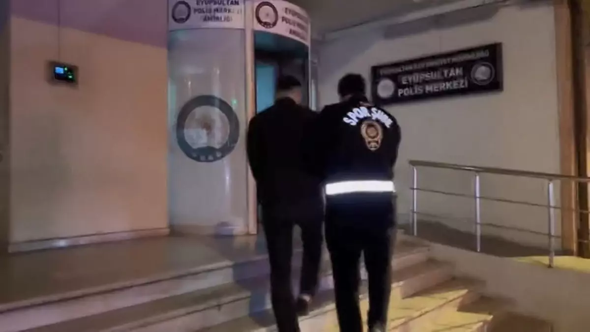 Beşiktaş-Galatasaray Maçının Ardından Şok Gözaltı: Hakaret İddiaları