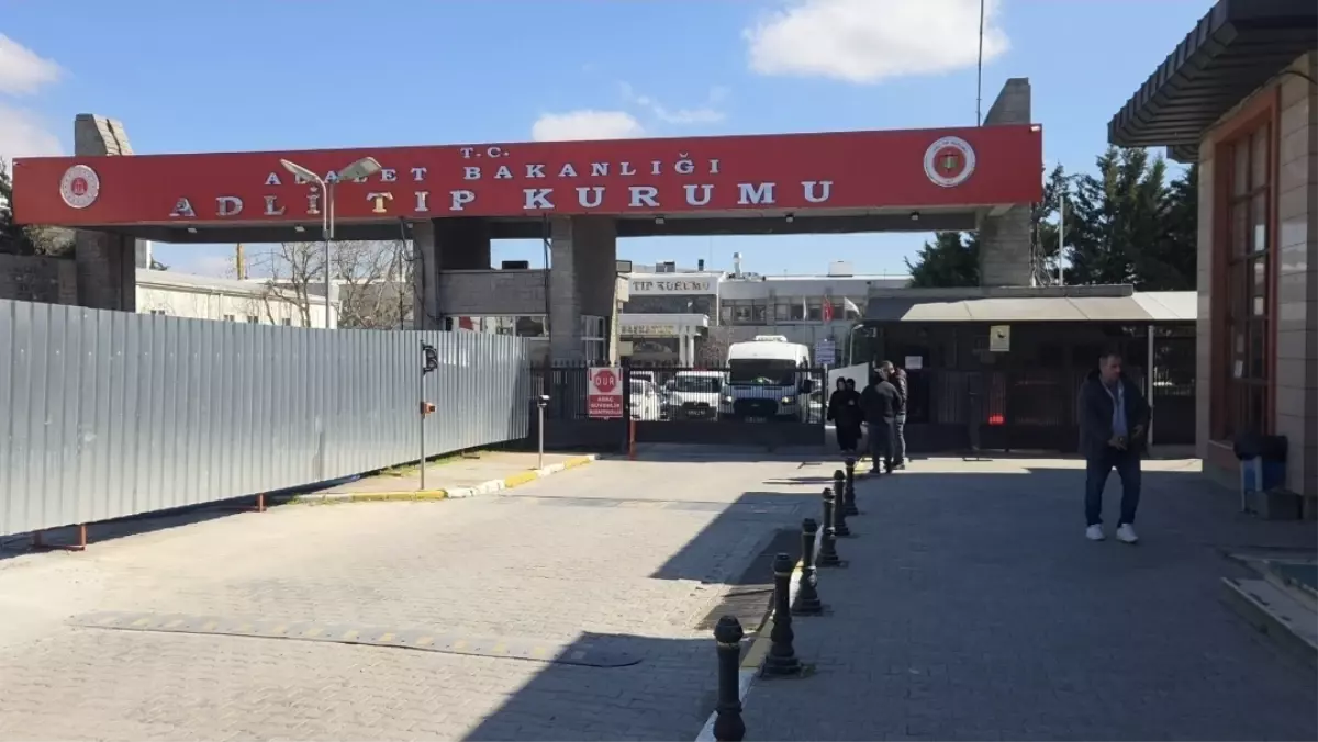 Fatih'te Üzücü Motosiklet Kazası: İki Genç Hayatını Kaybetti