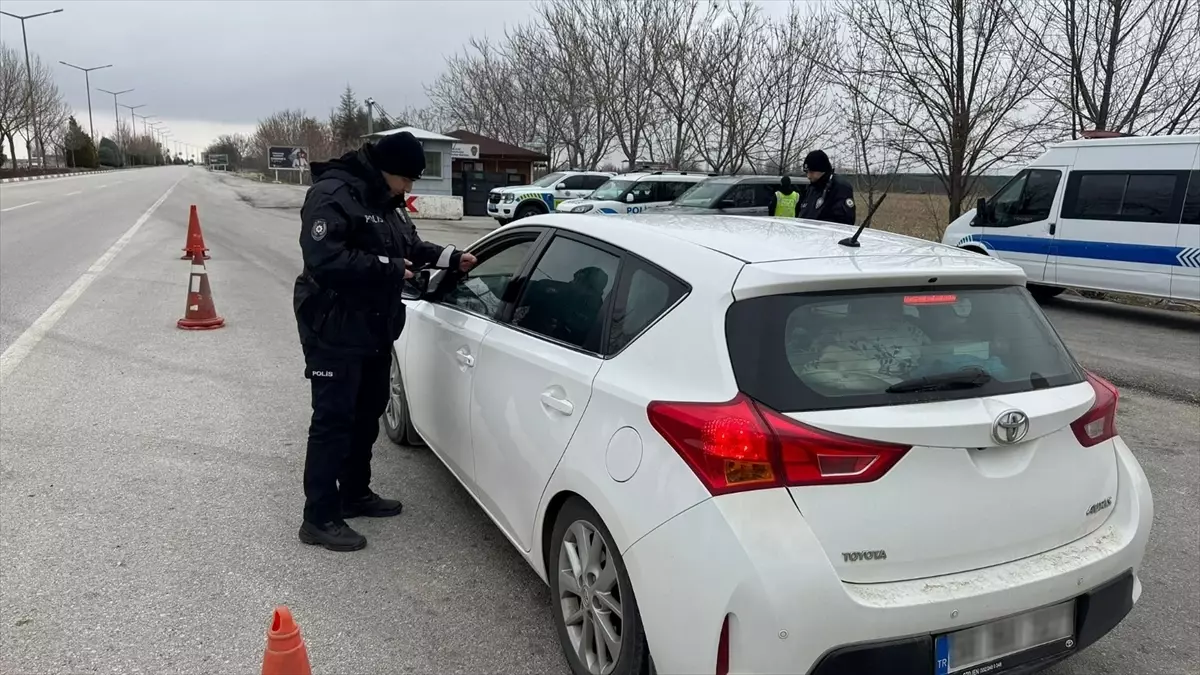 Karaman'da polis ekipleri operasyon yürütüyor