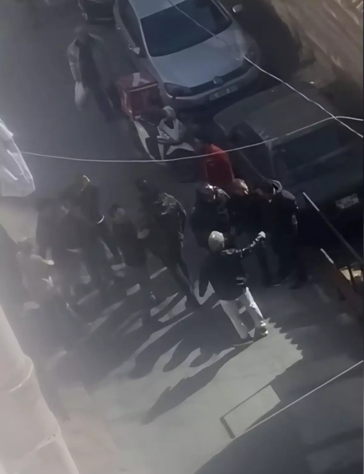 Kasımpaşa'da Motokurye ile Araç Sahibi Arasında Şiddetli Çatışma