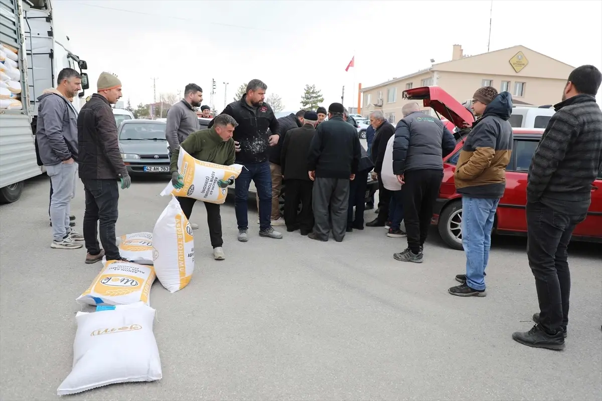Konya Büyükşehir Belediyesi’nden Kuraklığa Dayanıklı Tohum Desteği