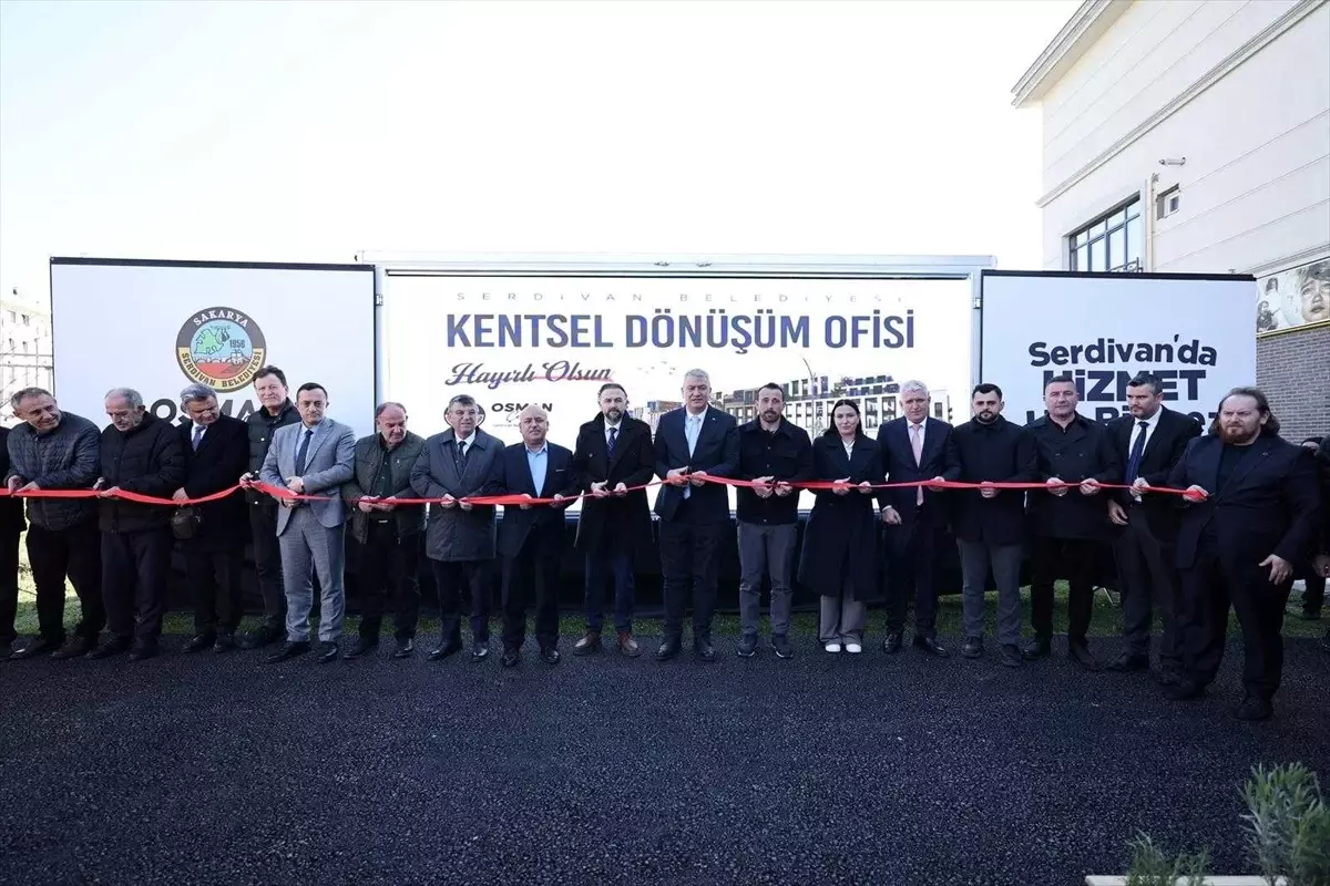 Serdivan’da Kentsel Dönüşüm Bilgilendirme Ofisi Kapılarını Açtı