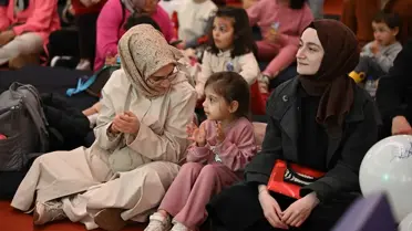 Külliye'de Ramazan Coşkusu: "Ege ile Gaga" Müzikali Çocukları Büyüledi
