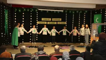 Of Kampüsünde Yeşilay Haftası Coşkusu: Şiir ve Sahne Performansları