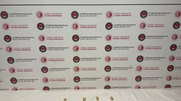 Ele geçirilen altınların detaylı görüntüsü