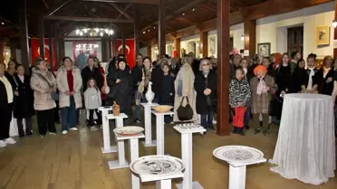 Sergide sergilenen bir tablo