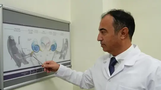 Çocuklarda Orta Kulak Sıvısı: Erken Belirtiler ve Etkili Tedavi Seçenekleri