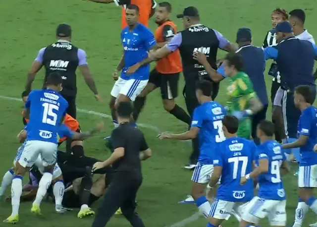 Stadyumda seyirci tepkisi