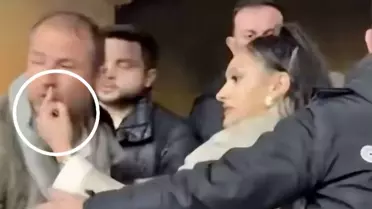 Zeycan Yıldırım'ın orta parmak hareketi