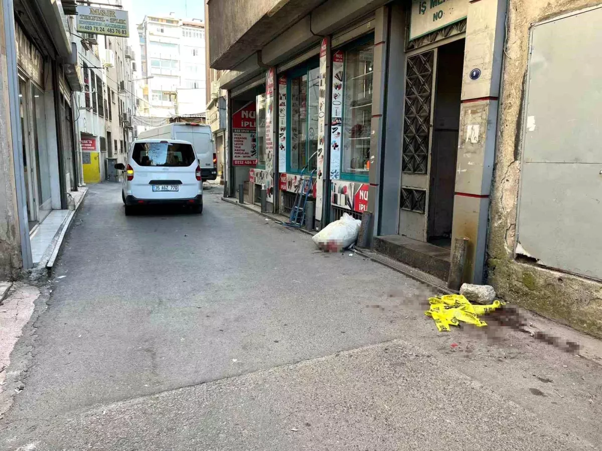 İzmir'de Taksi Şoförüne Silahlı Saldırı: Şüpheli Tutuklandı