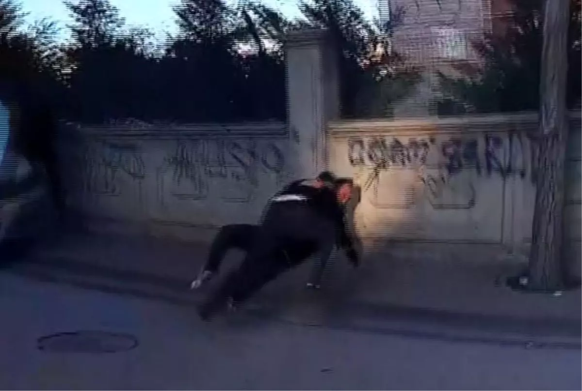 Konya’da Trafik Tartışması Şiddetli Kavgaya Dönüştü: Vatandaşlar Müdahale Etti