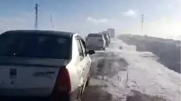 Kars-Göle Karayolu Tipi Nedeniyle Kapandı, Araçlar Mahsur Kaldı