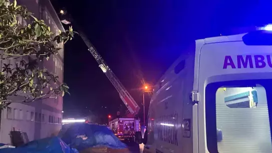 Ordu Ünye'de Öğrenci Pansiyonunda Baca Yangını Kontrol Altına Alındı