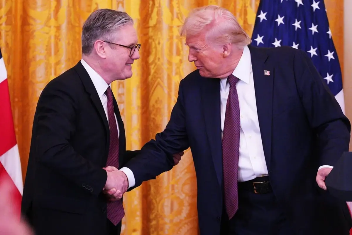 İngiltere, Trump'ın Askeri Üs Tartışması Sonrası Akdeniz'e İkinci Gemiyi Gönderiyor