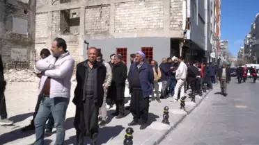 Şanlıurfa’da Standart Dışı Plaklar İçin Uzun Kuyruklar Oluştu