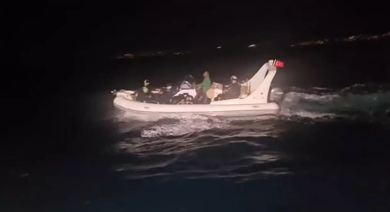 Bodrum Sahilinde Büyük Göçmen Kaçakçılığı Operasyonu: 21 Göçmen ve 1 Kaçakçı Yakalandı