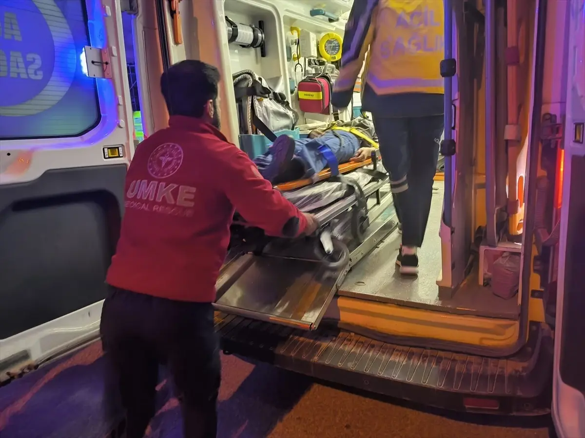 Nusaybin'de Geri Manevra Yapan Araç 3 Yaya'yı Çarptı