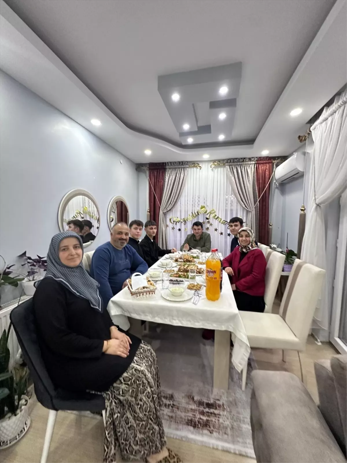 Şehit Kadir Kara’nın Anısına Adlandırılan Lise, Ailesini Öğrencileri ve Öğretmenleriyle Ziyaret Etti