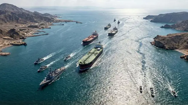 İran ordusu ve diplomatik temsilciler