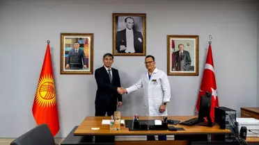 Kırgızistan Sağlık Bakanı Osmonov, Erdoğan Adlı Hastaneyi İnceledi